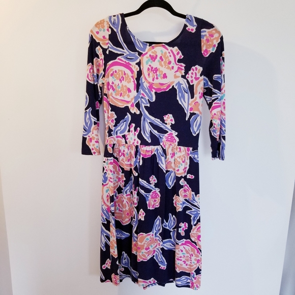 Lilly Pulitzer Dresses & Skirts - Lilly Pulitzer Knit Floral 3/4 Sleeve Dress